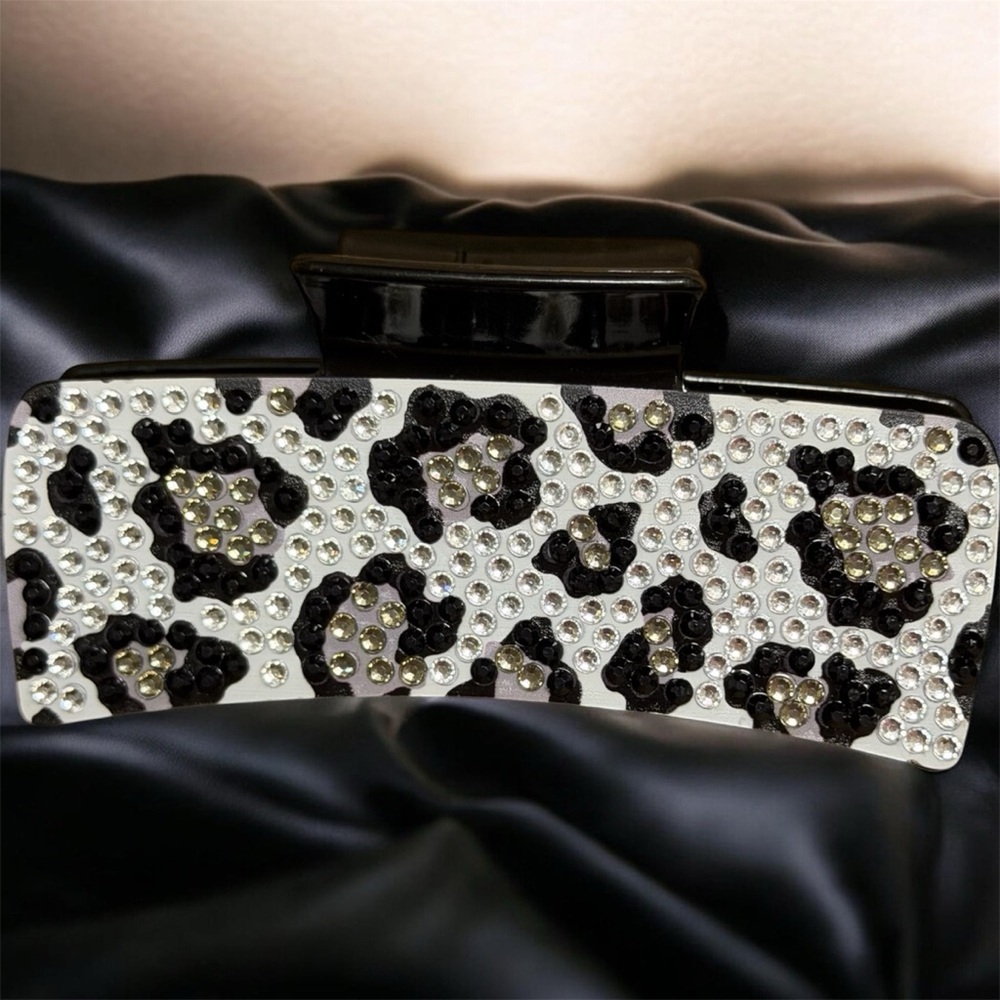 Leopard Claw Clip Neutral Sparkly Diamond Art Hair Accessory Sealed